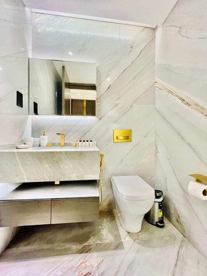 Five Palm Jumeirah - 2 Bedrooms & Maid Room In A Splendid Resort - Modernlux Дубай Екстер'єр фото