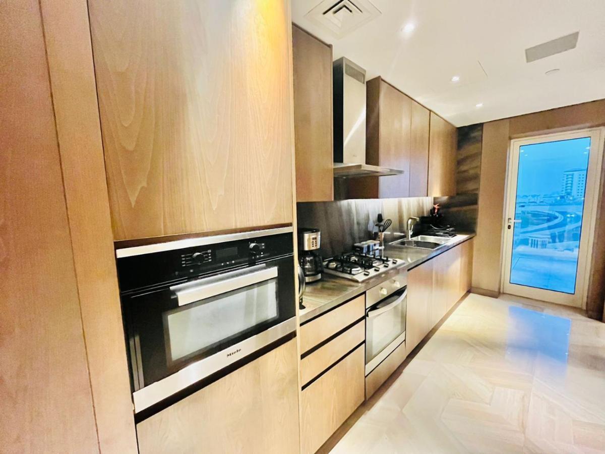 Five Palm Jumeirah - 2 Bedrooms & Maid Room In A Splendid Resort - Modernlux Дубай Екстер'єр фото